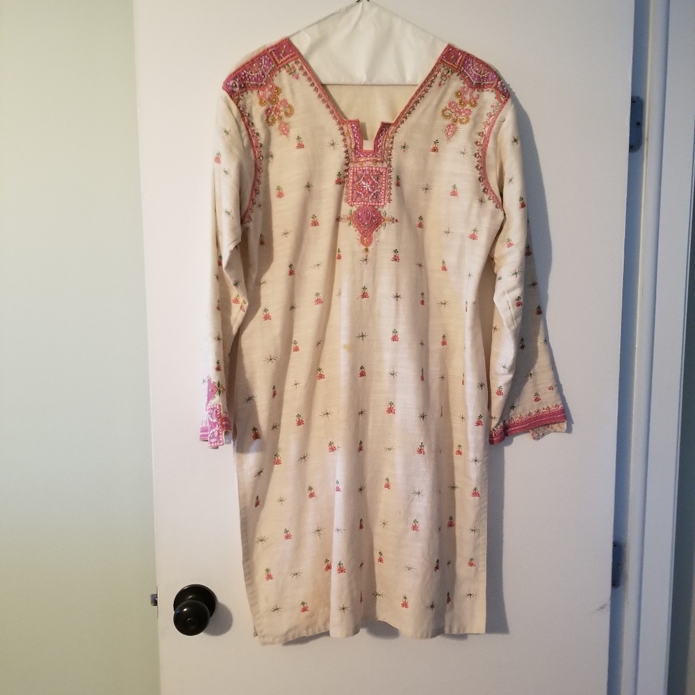 Ladies Designer Top - Picture 2 of 2
